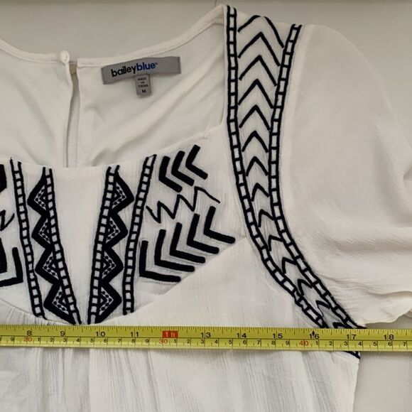 Bailey Blue Embroidered Mini Dress Size M - Picture 4 of 10